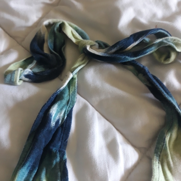 Halter top - Picture 4 of 5